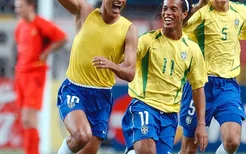 巴西队对中国2002世界杯(2002年世界杯巴西对法国)