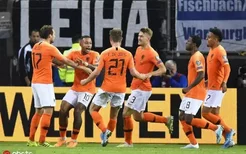 荷兰不错，德国太差！德国2-4荷兰，后防线发挥灾难，需换帅改革