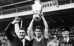 57年前今天AC米兰首夺欧冠，珍贵老照片上远古大神你听说过几个？
