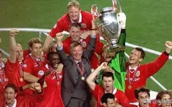 21年前今天曼联惊天逆转夺欧冠，疯狂庆祝的红魔球员你能认出几个