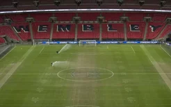 球场草皮状态差，欧足联责令热刺赶在欧冠赛前修复