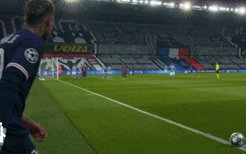 欧冠：德布劳内马赫雷斯破门盖伊染红，曼城客场2-1逆转巴黎