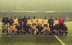 俱乐部vs国家队！1999年巴萨大战巴西，3R组合在诺坎普集体闪耀