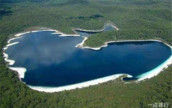 世界十大最不可思议的湖泊 纳特龙湖能将动物瞬间石化